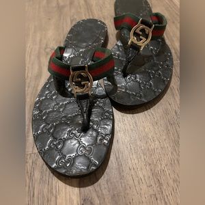 Gucci Double G Leather Flip Flops Size 40